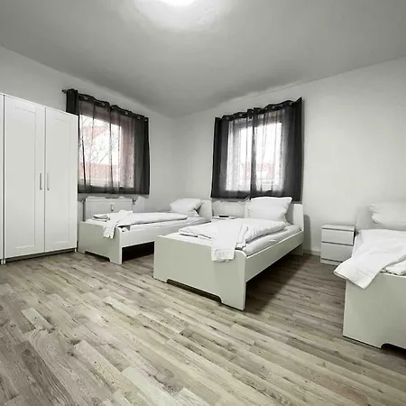Sad104 - Moderne Monteurwohnung/uebergangswohnung * Schwandorf in Bayern