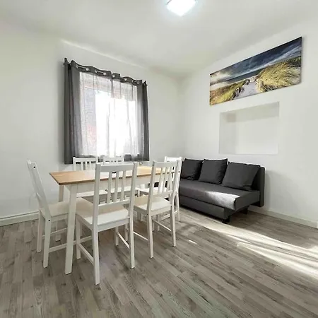 Appartement Sad104 - Moderne Monteurwohnung/uebergangswohnung