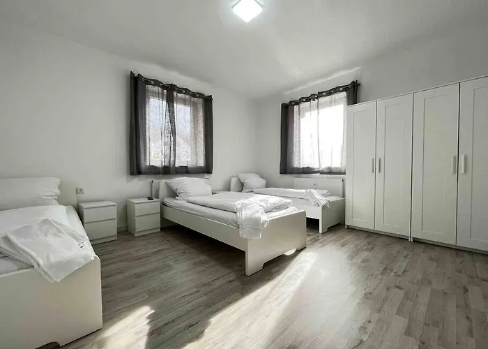 Sad104 - Moderne Monteurwohnung/uebergangswohnung Daire *